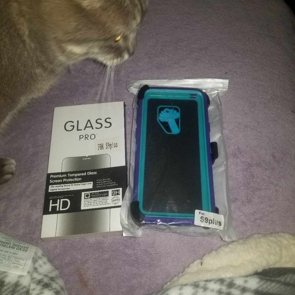 Galaxy s9 plus case and screen protector